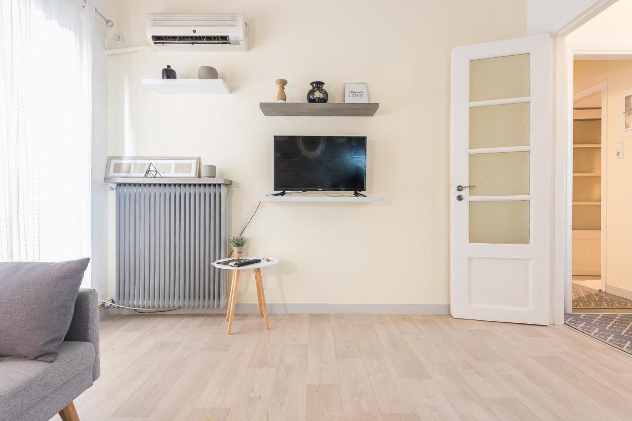 Lovely 1 Bedroom Apartment In Athens Luaran gambar